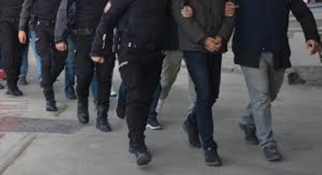FETÖ Operasyonunda 10 Kişi Yakalandı