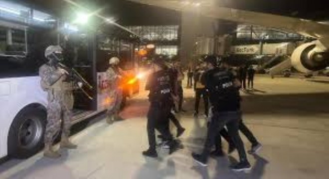 Kırmızı Bültenli 7 Suçlu Türkiye’ye Getirildi