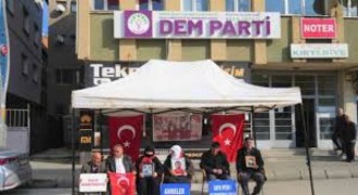 Muş’ta Ailelerin Evlat Nöbeti Sürüyor